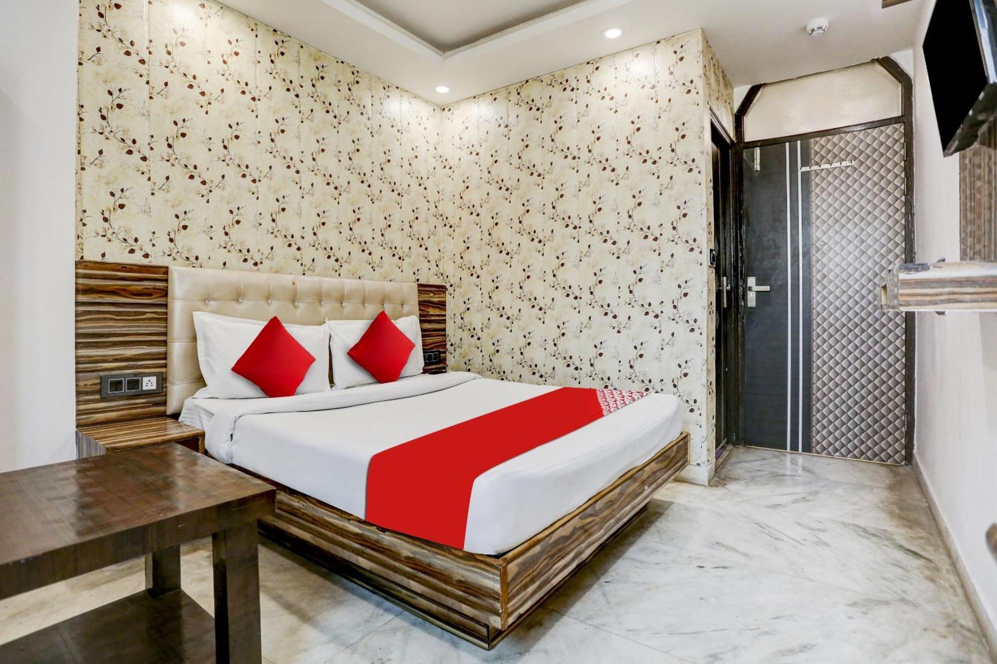 Live On Del1739 Hotel